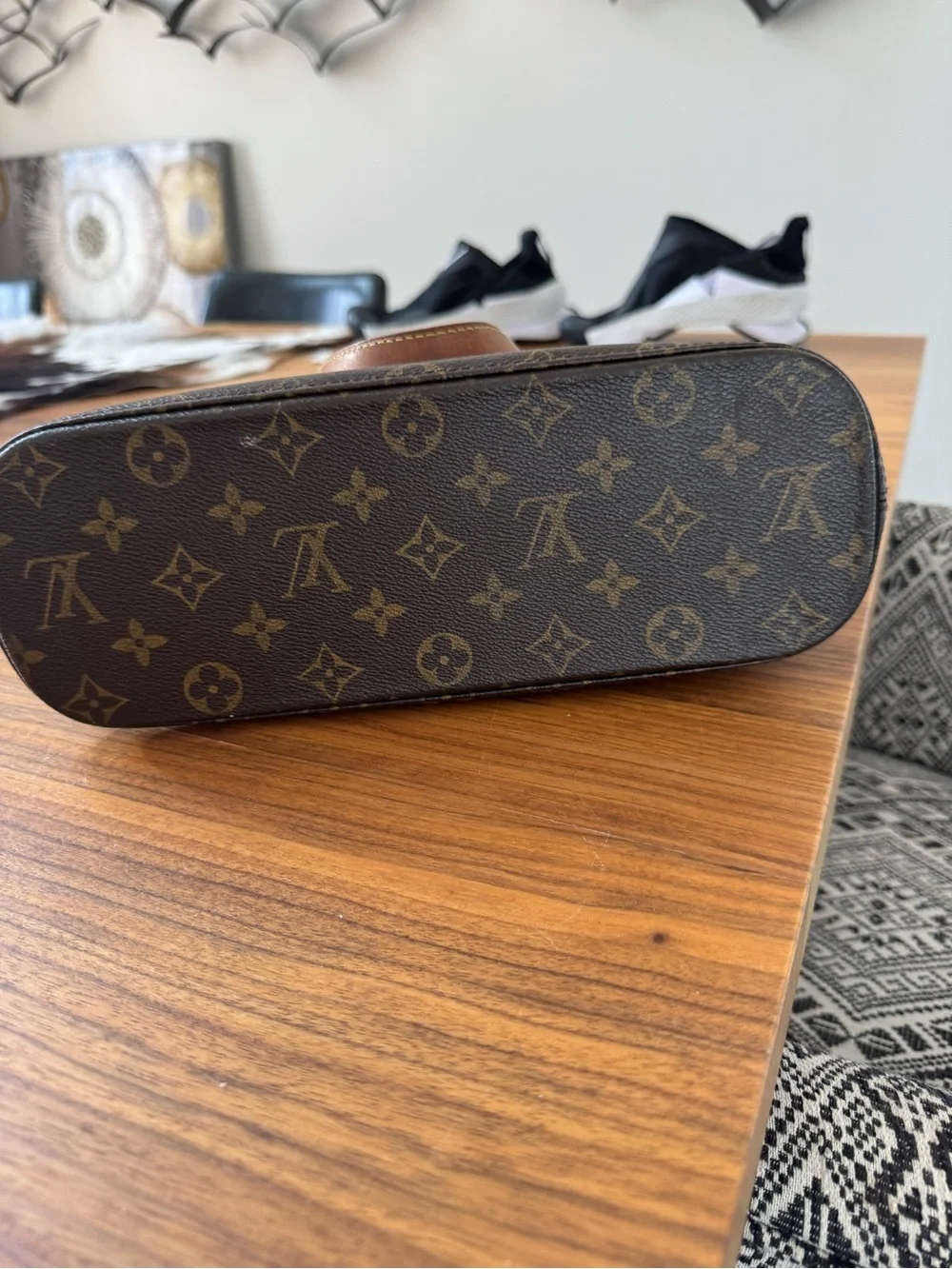 Louis Vuitton Monogram Batignolles Vertical Tote Bag   Authentic and Vintage